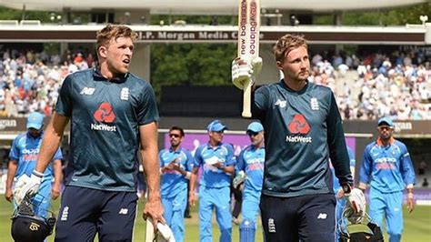 Root propels to England 200.